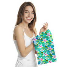 Load image into Gallery viewer, Golden Daisies - Turquoise pattern : Small towel for face and hands - 16&#39;&#39; x 24&#39;&#39; - 40cm x 60cm - Free standard shipping
