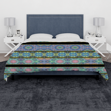 Load image into Gallery viewer, Magic Stardust Pattern 2 : Single Bed light quilts 50&quot; x 79&quot; – 150cm x 200cm -  Free standard shipping
