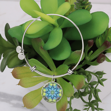 Load image into Gallery viewer, Magic Stardust  green pattern : Round Charm Bracelet, Gold or Silver Plated  - In luxury packaging - Free standard shipping
