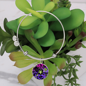 Glowing Flowers : Round Charm, Gold or Silver Plated, with strong chain necklace   - In luxury packaging - Free standard shipping