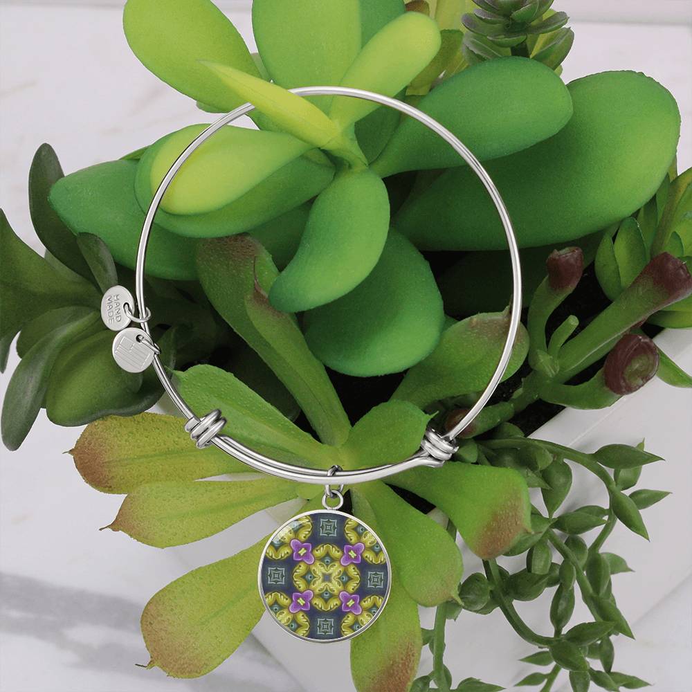Byzantium Garden : Green pattern, Round Charm Bracelet, Gold or Silver Plated - In luxury packaging - Free standard shipping