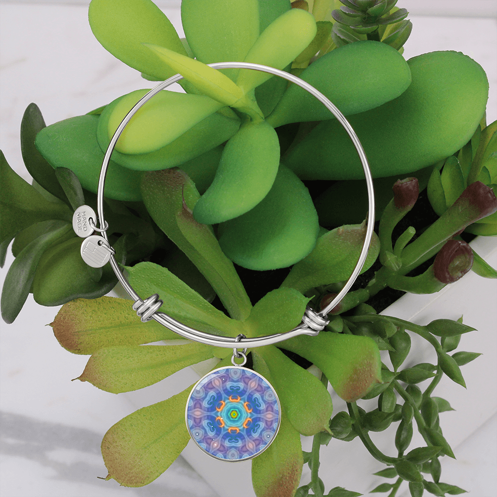 Magic Stardust purple pattern : Round Charm Bracelet, Gold or Silver Plated  - In luxury packaging - Free standard shipping