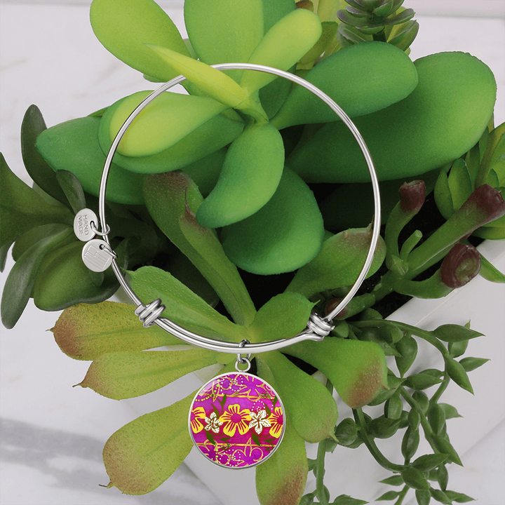 round template - golden daisies Magenta Golden Daisies : Round Charm Bracelet, Gold or Silver Plated  - In luxury packaging - Free standard shipping