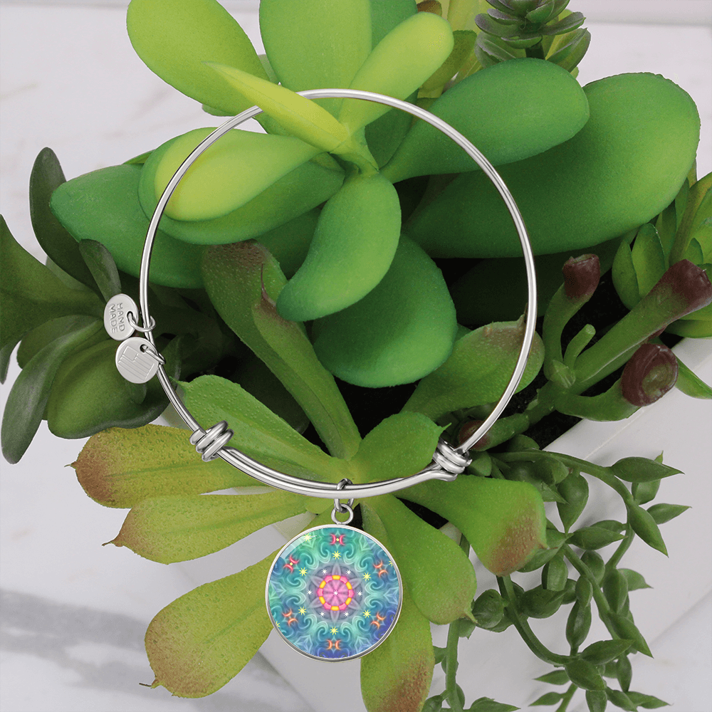 Magic Stardust main pattern: Round Charm Bracelet, Gold or Silver Plated  - In luxury packaging - Free standard shipping