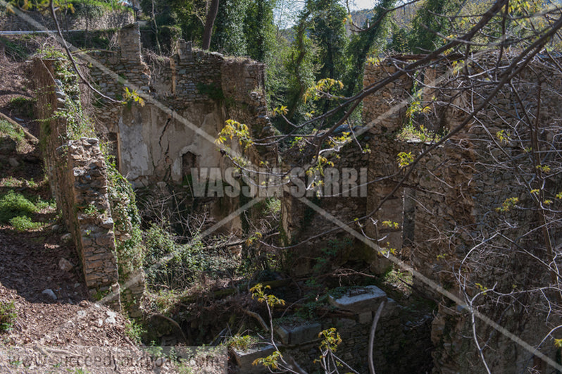 Buildings Ruins - Artistic photography -212017-341-270