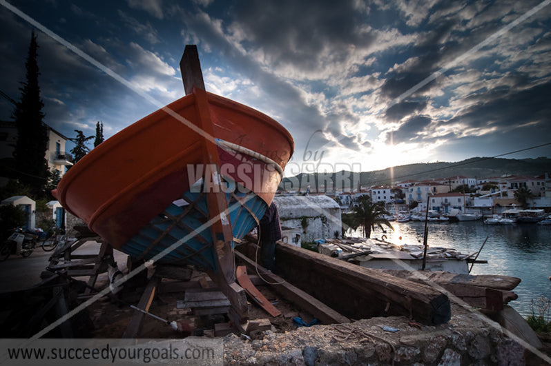 Fish boat 212017-8-678