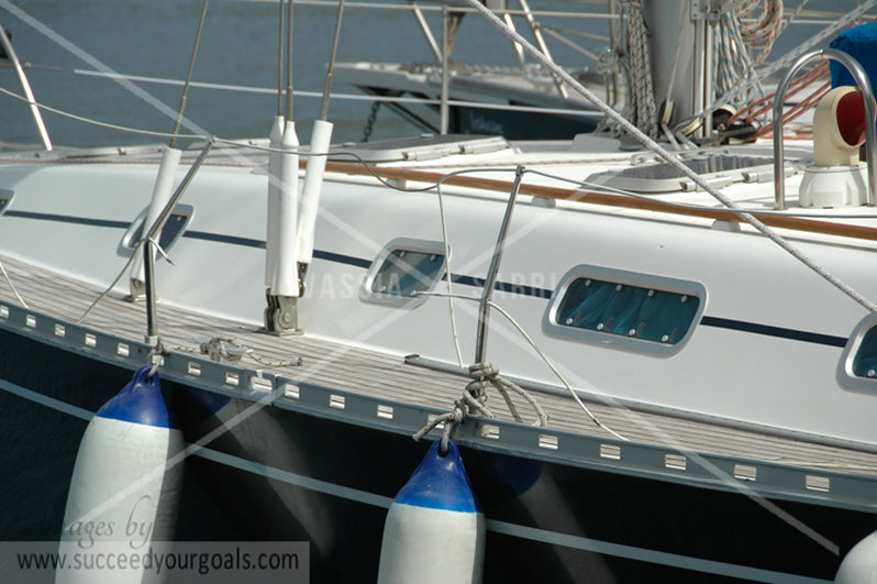 Yachting boats 312017-105-102